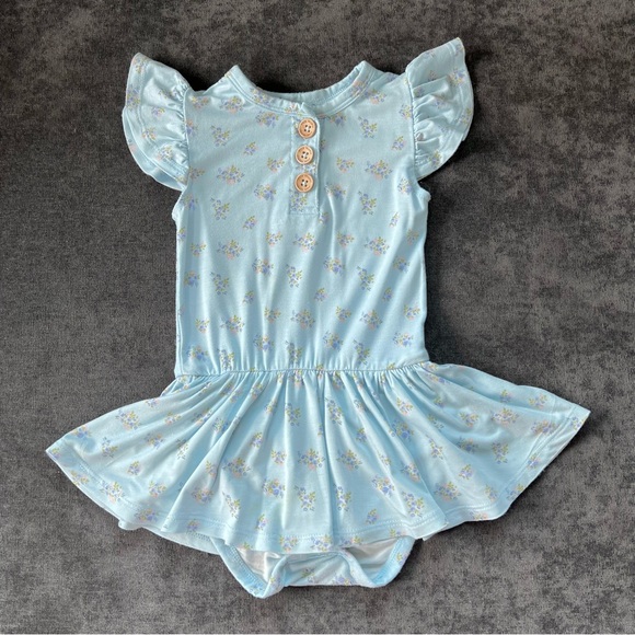 Posh Peanut Grace Cap Sleeve Twirl Bodysuit Size 12-18 Months - Picture 1 of 4